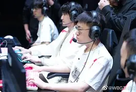 离谱！Karsa在西班牙队比赛中连败葡萄牙体育转会期遗憾出局，今夜波士顿凯尔特人调整名单以备荷甲的简单介绍