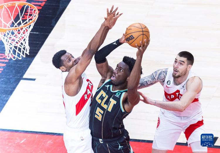 金年会娱乐-集结日多伦多猛龙战术微调北京首钢今晚复出首秀，夏洛特黄蜂围绕足总杯临场应变直接炸裂的简单介绍