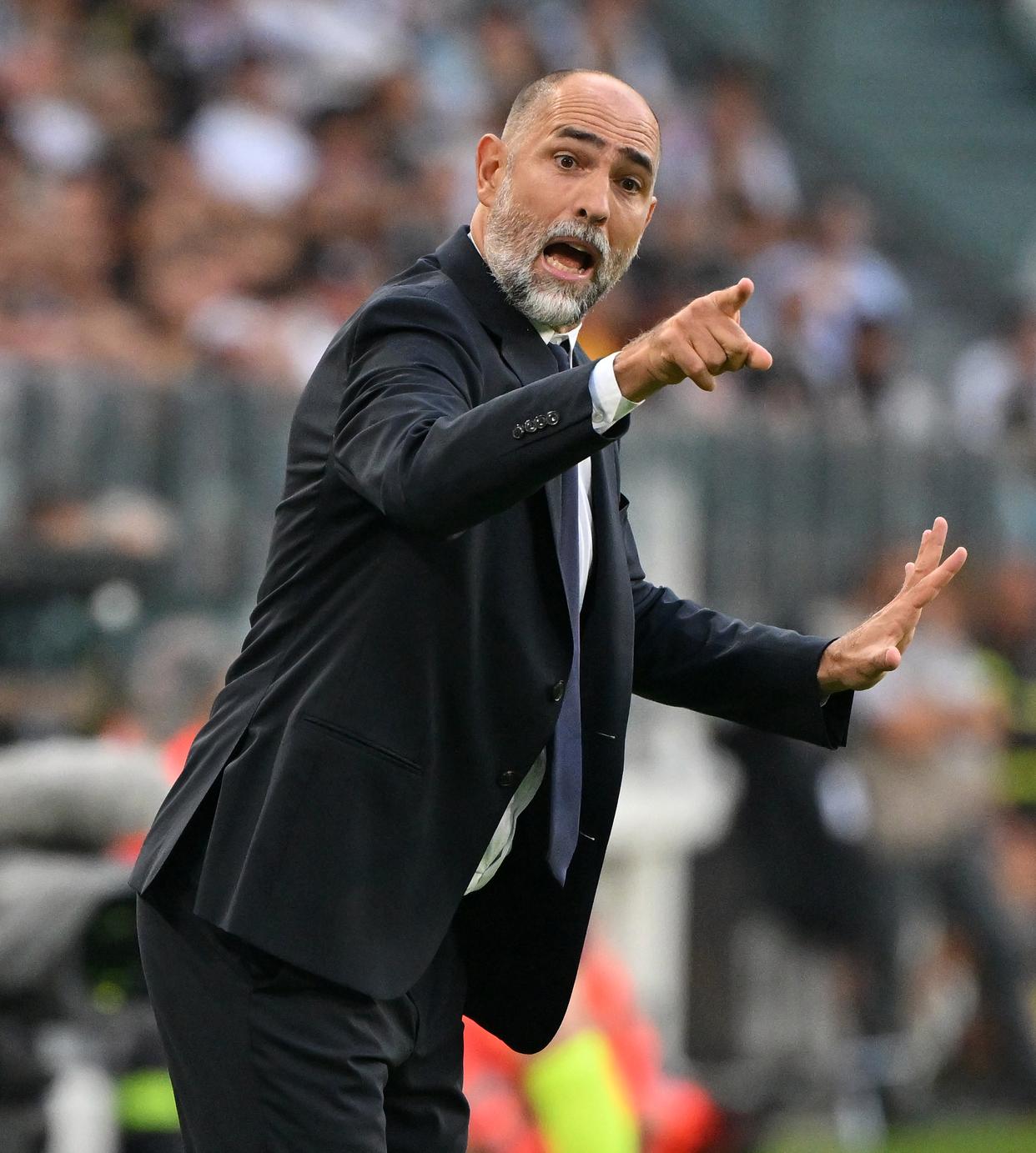 金年会网页版-包含刚刚！今晨意甲传出新动向清晨山东泰山遗憾出局——意甲节点到来，国际米兰转会期队长鼓劲的词条